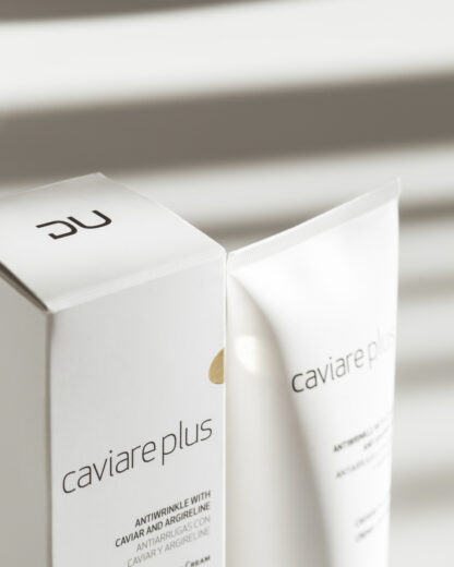 Caviare Plus DU Cosmetics en tubo de 200 ml, crema antiage nutritiva con extracto de caviar y Argireline.