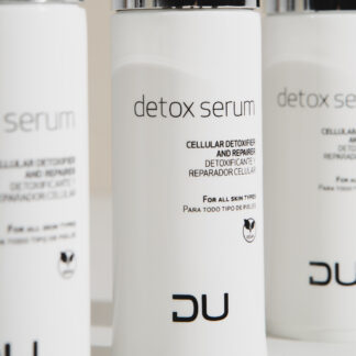 Detox Serum de DU Cosmetics en formato airless de 35 ml, sérum oleoso detoxificante y reparador celular para todo tipo de pieles.