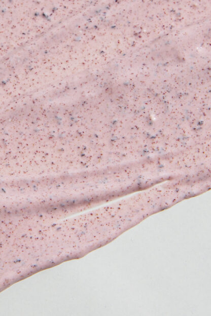 Foto de la textura de Hot Cranberries Peeling & Mask de DU Cosmetics, mascarilla exfoliante profesional con arándano rojo y efecto calor.