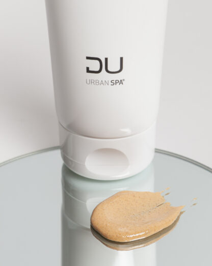 Sauna Peel DU Cosmetics, exfoliante térmico facial con zeolita y aceites esenciales para limpieza profunda de la piel.