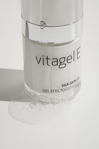 Vitagel E DU Cosmetics en envase airless de 15 ml, gel antiage con vitamina E, F y ceramidas para piel madura o sensible.